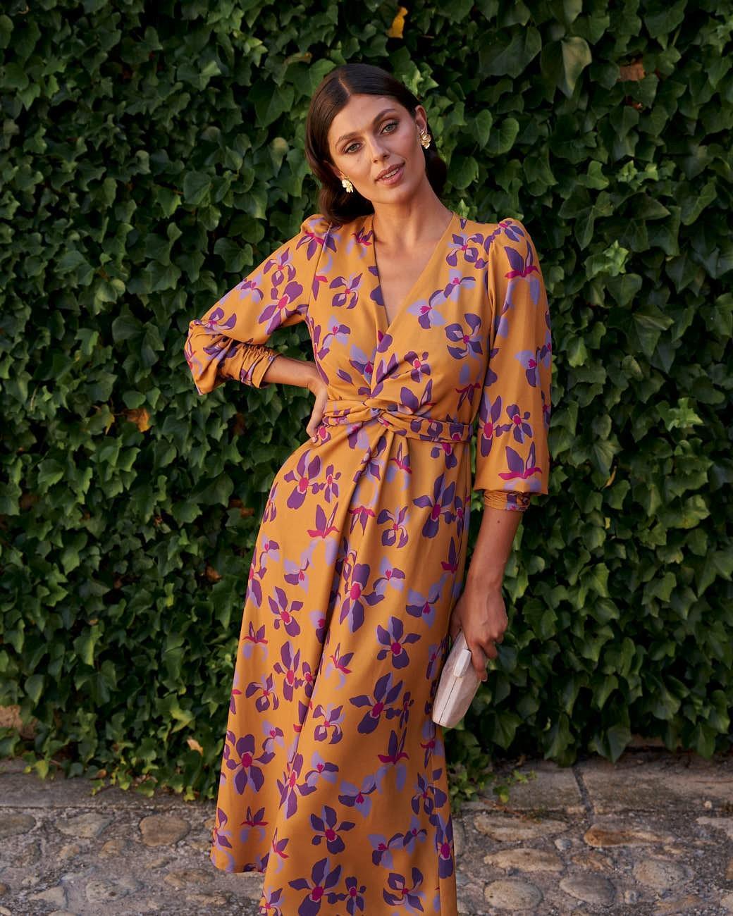 Cata Knot Dress