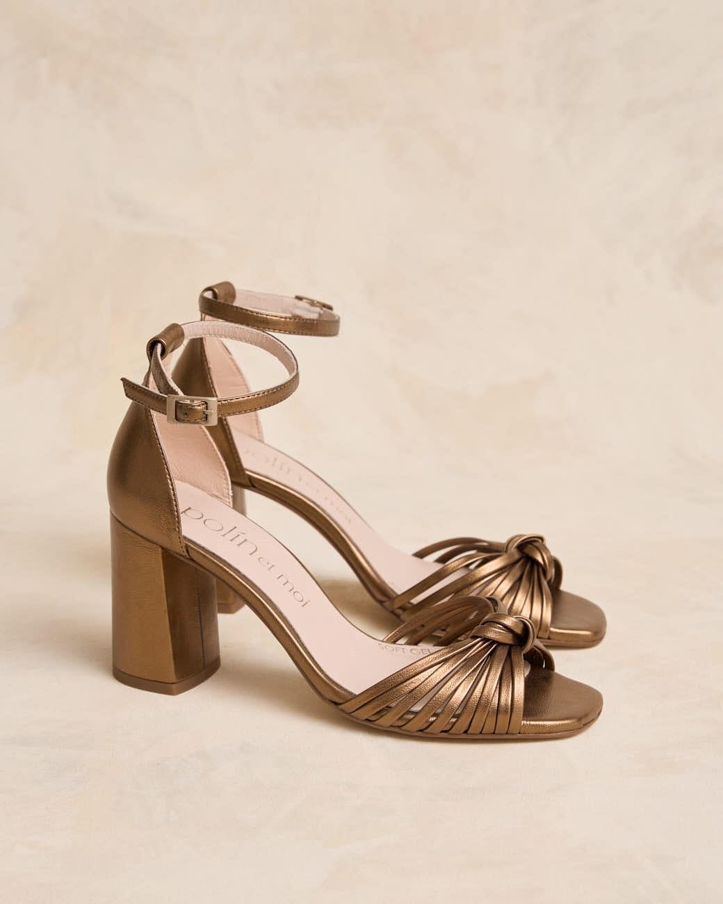 Clotis Knot Sandal