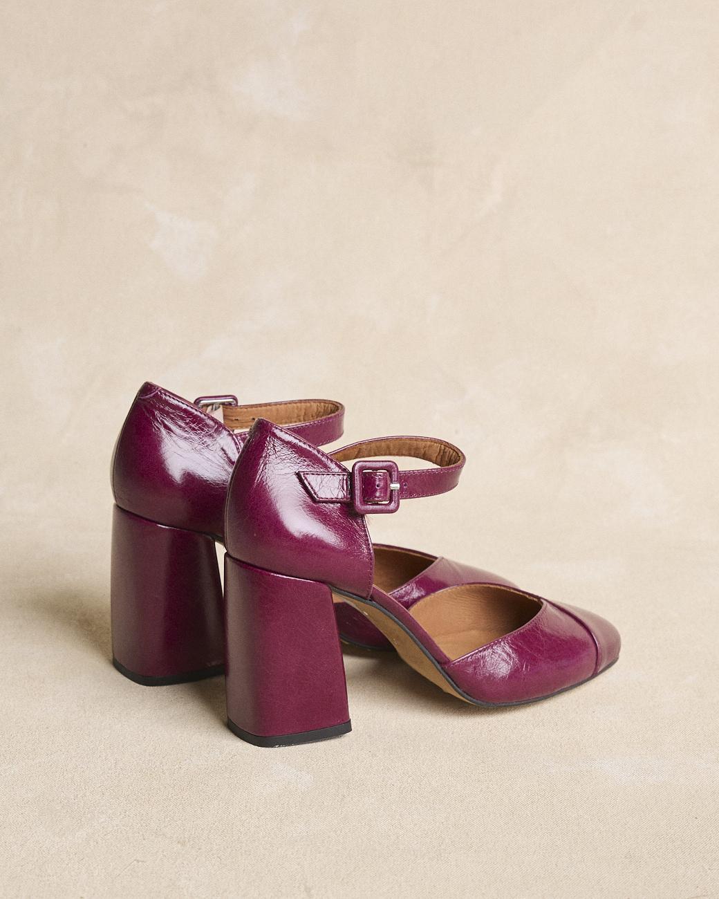 Bibiana Mary Jane with Neckline