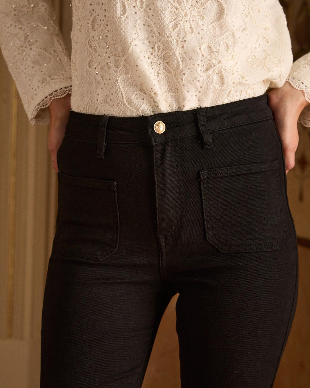 Lucila Straight Jeans