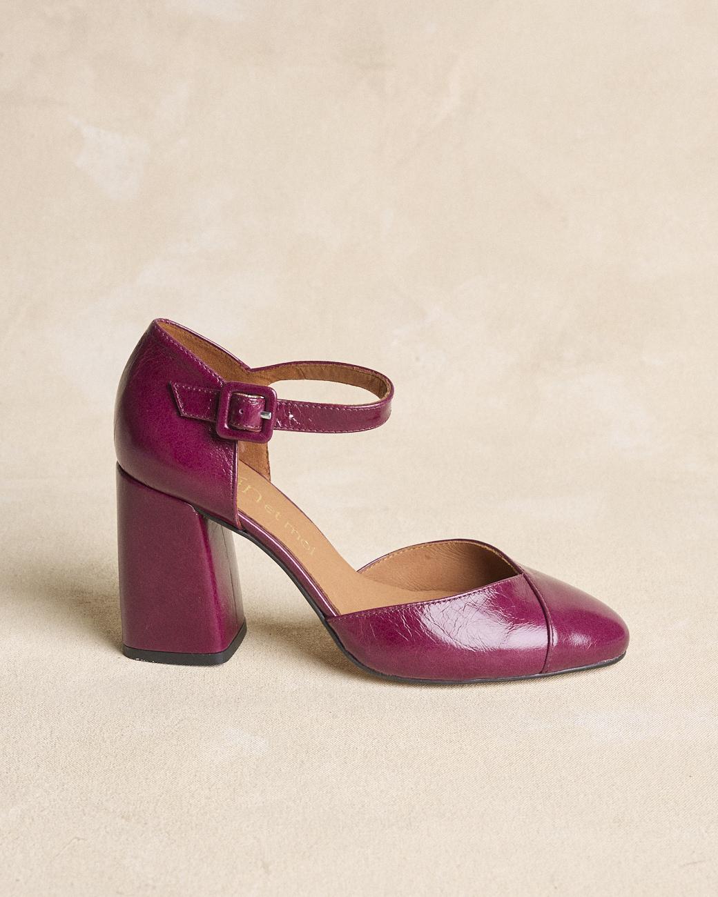 Bibiana Mary Jane with Neckline