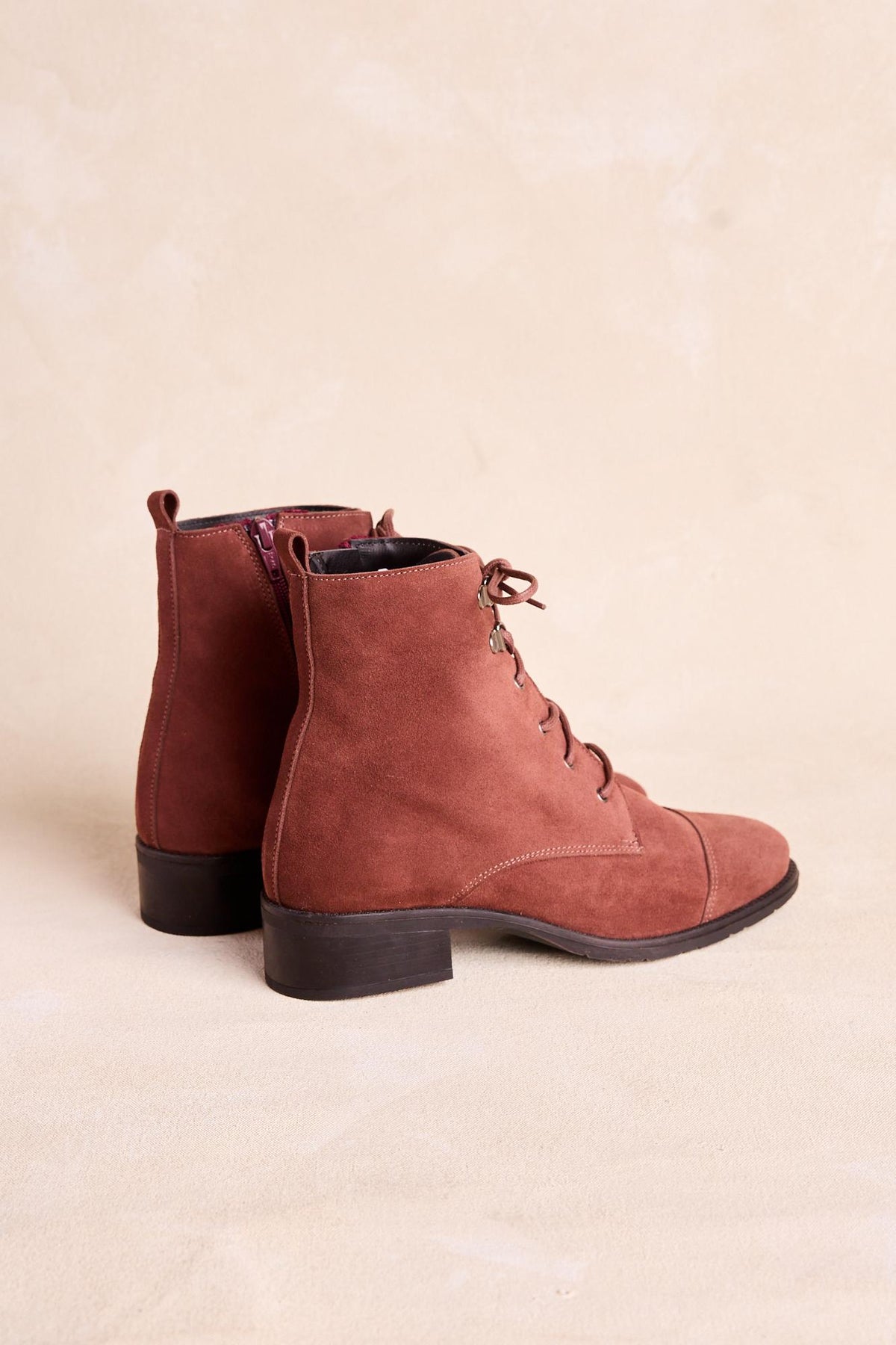 Lace-up Ankle Boot Alisa