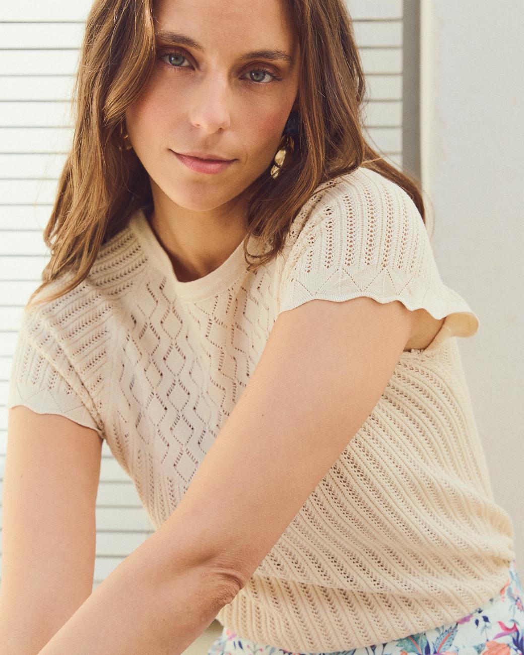 Amara Cutout Top