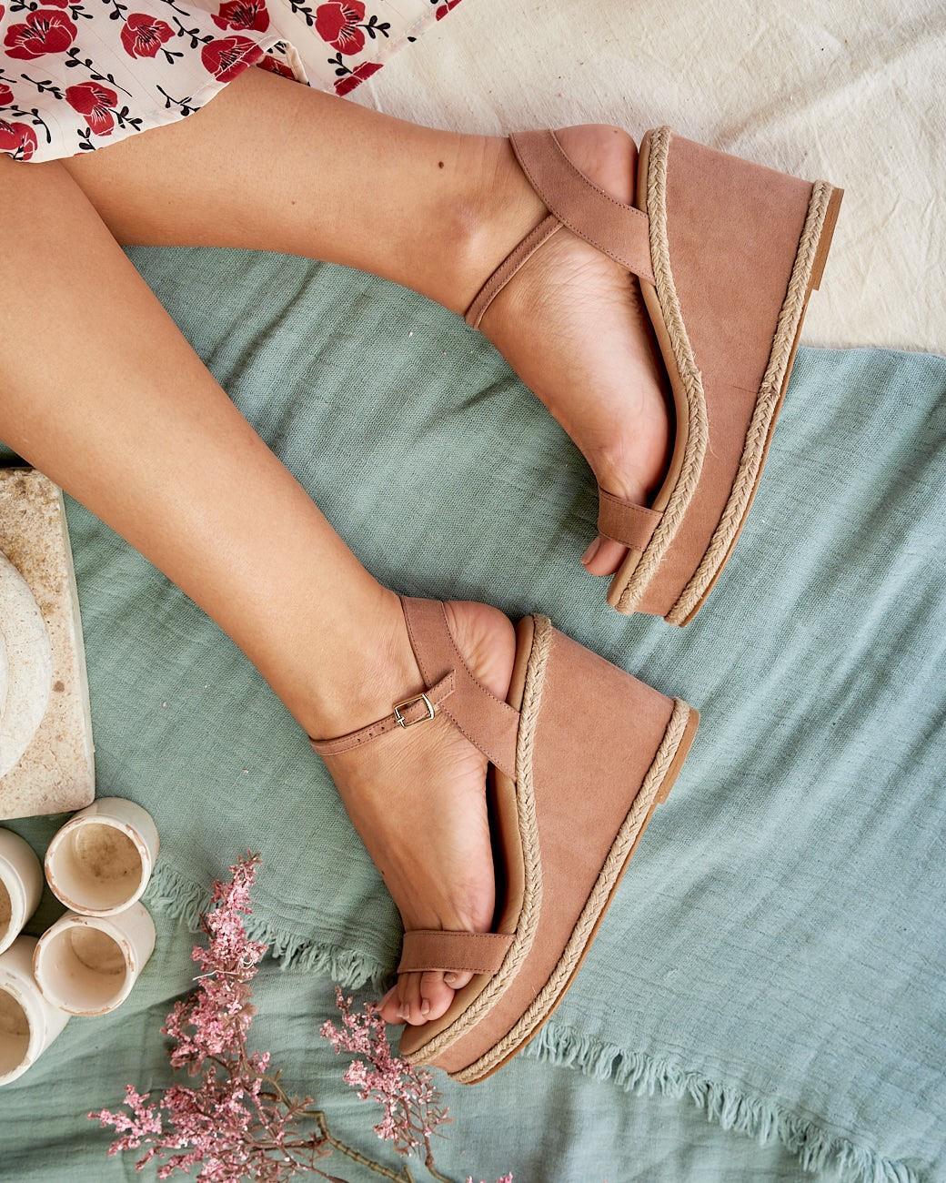 Hinga Lined Sandal
