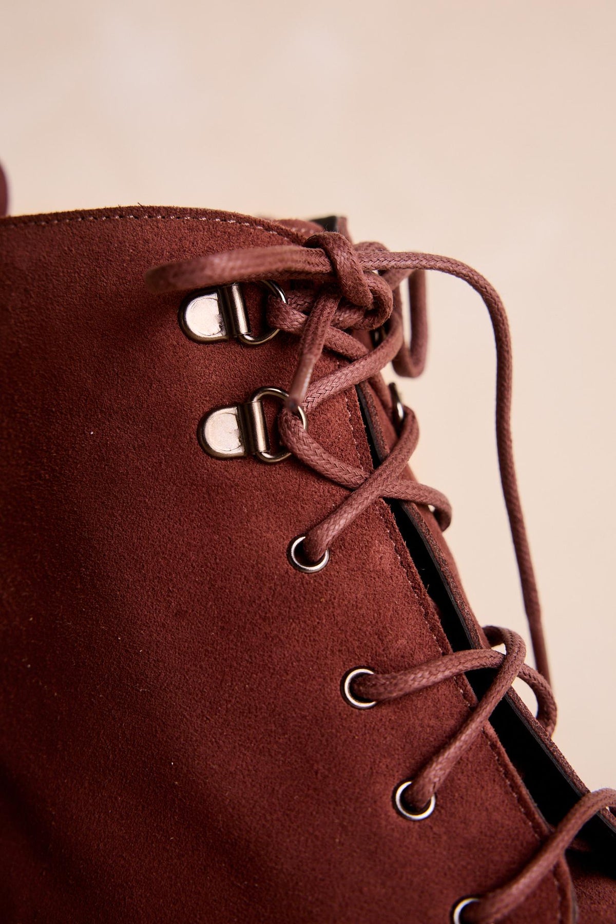 Lace-up Ankle Boot Alisa