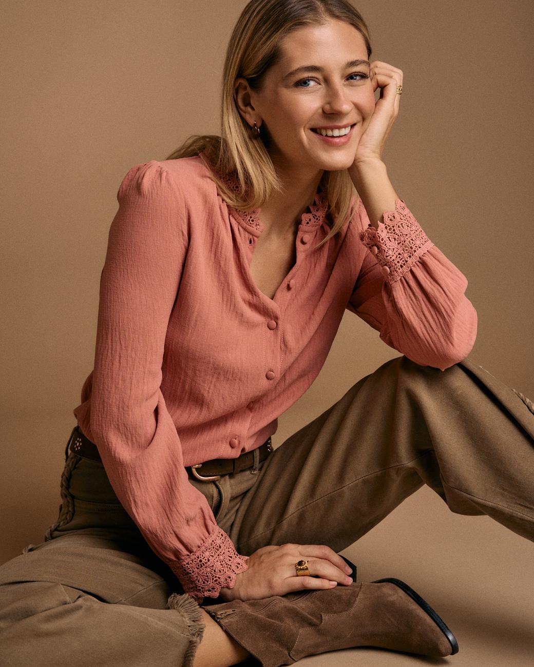 Luzma Embroidered Collar Shirt