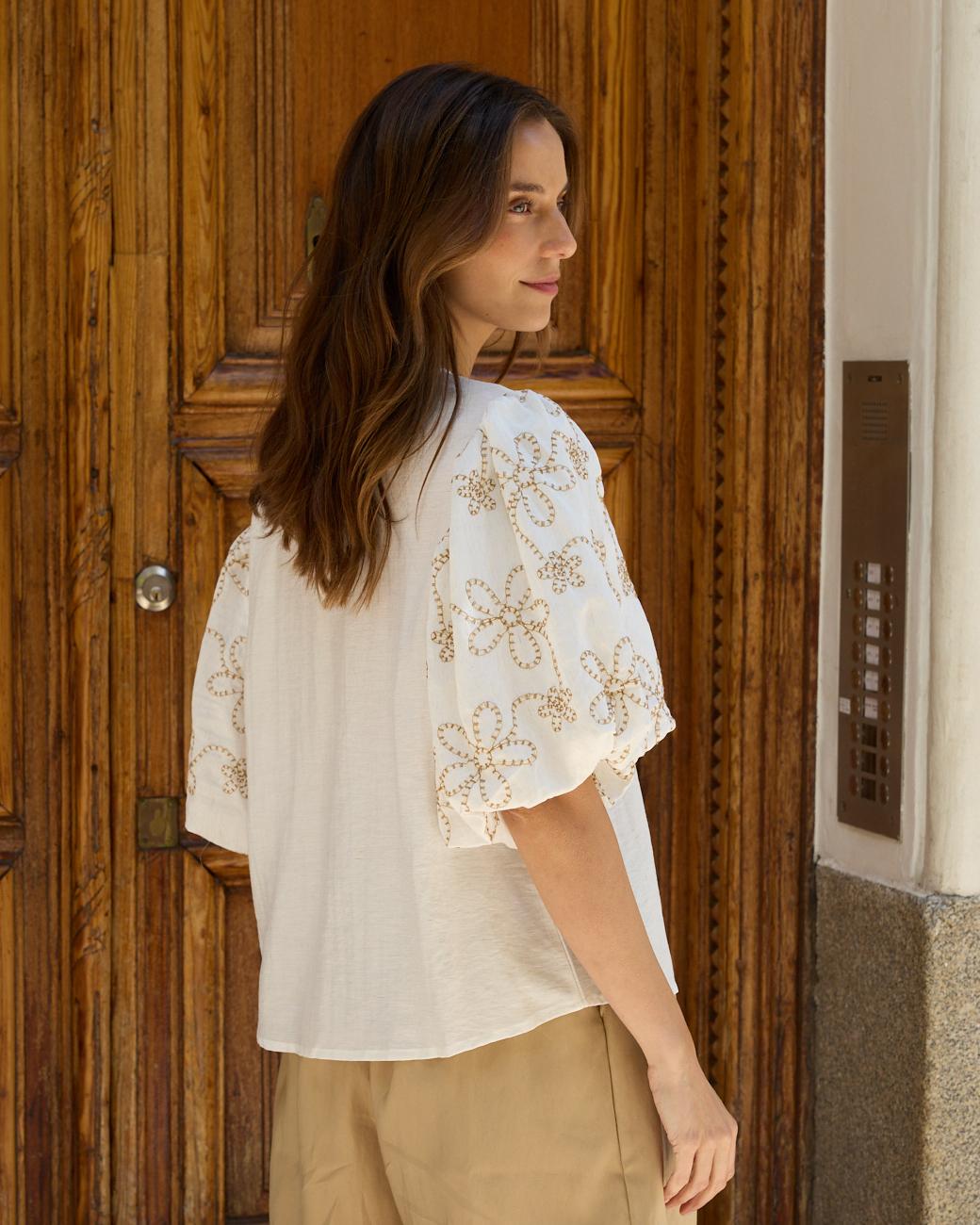 Amellie Sleeve Blouse