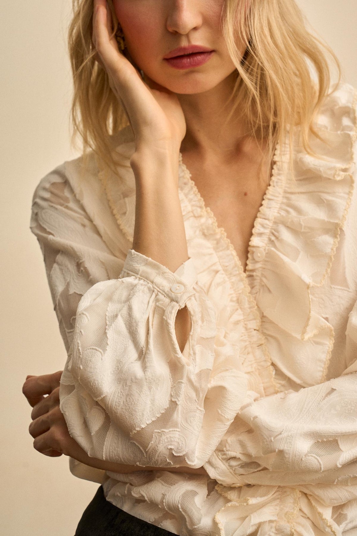 Émiliane Lace Ruffle Blouse