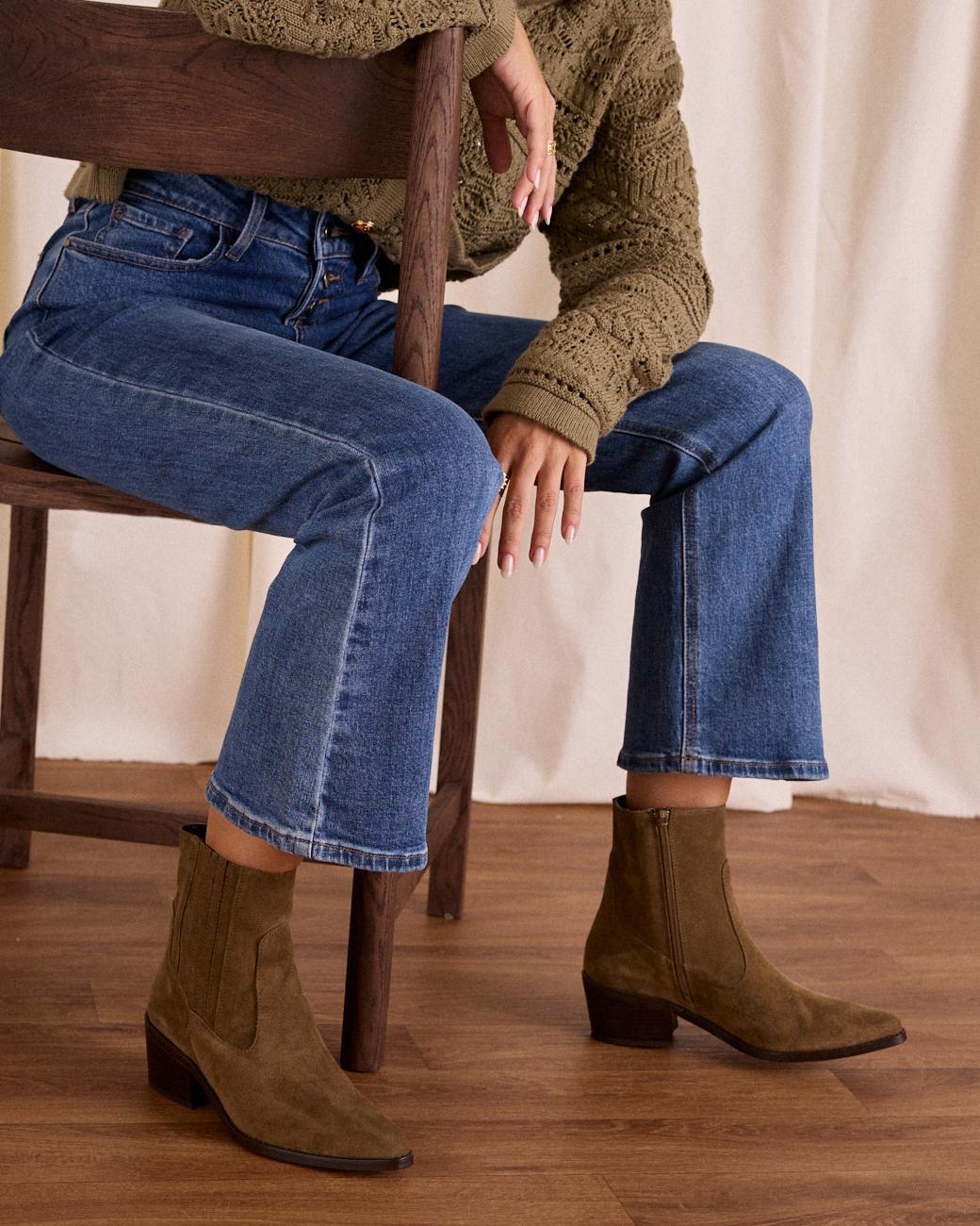 Ankle boots Heel Chelsea