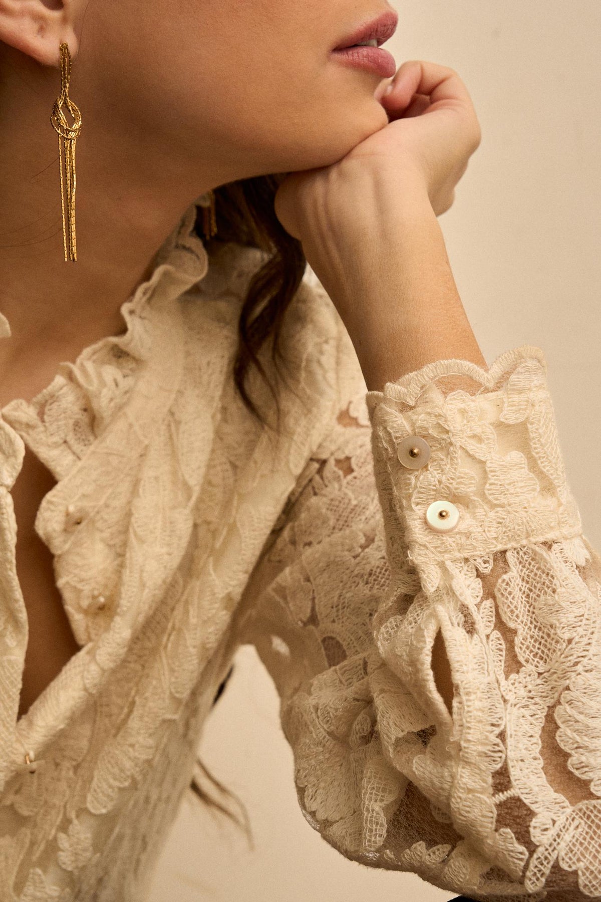 Ismée Floral Lace Blouse