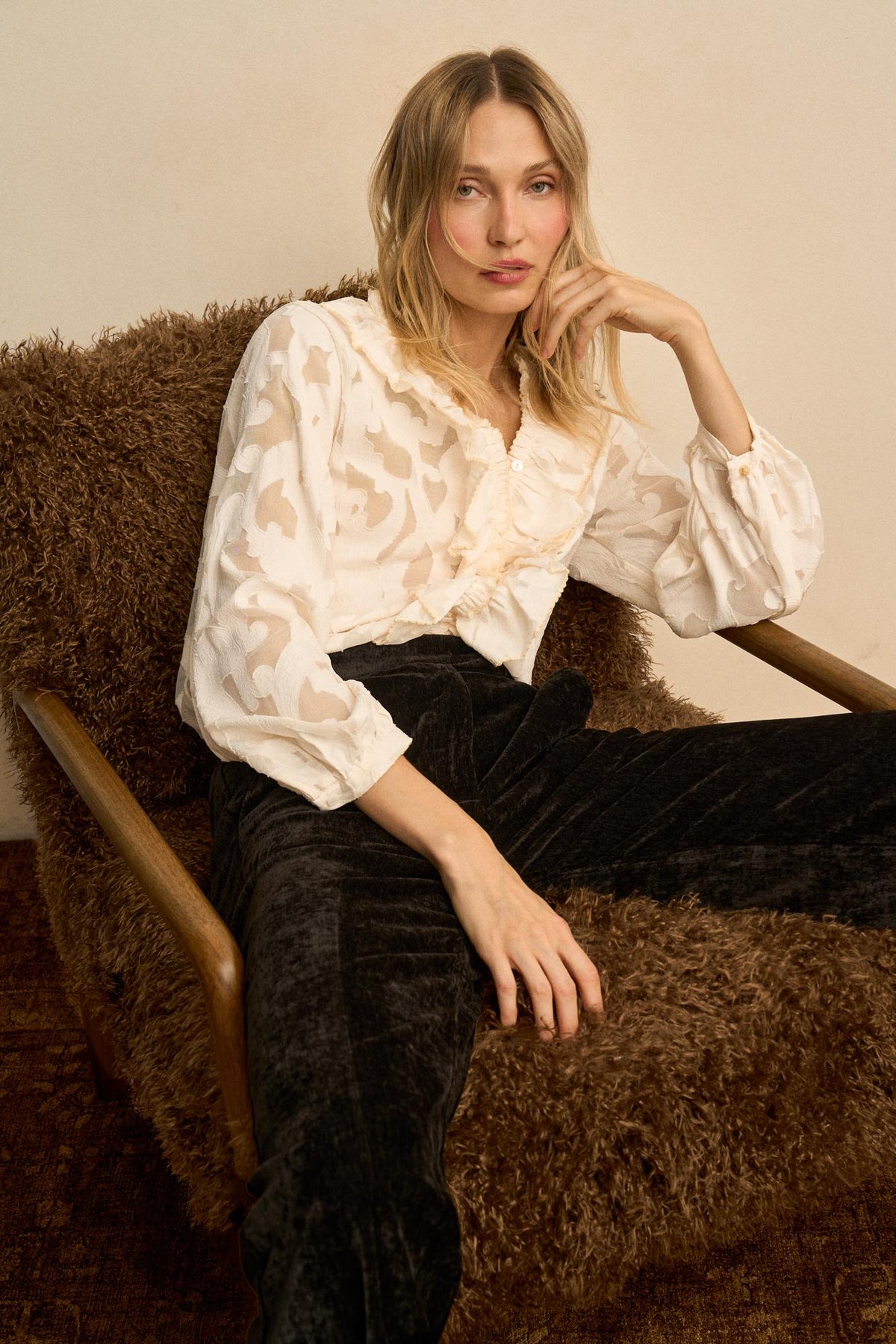 Émiliane Lace Ruffle Blouse