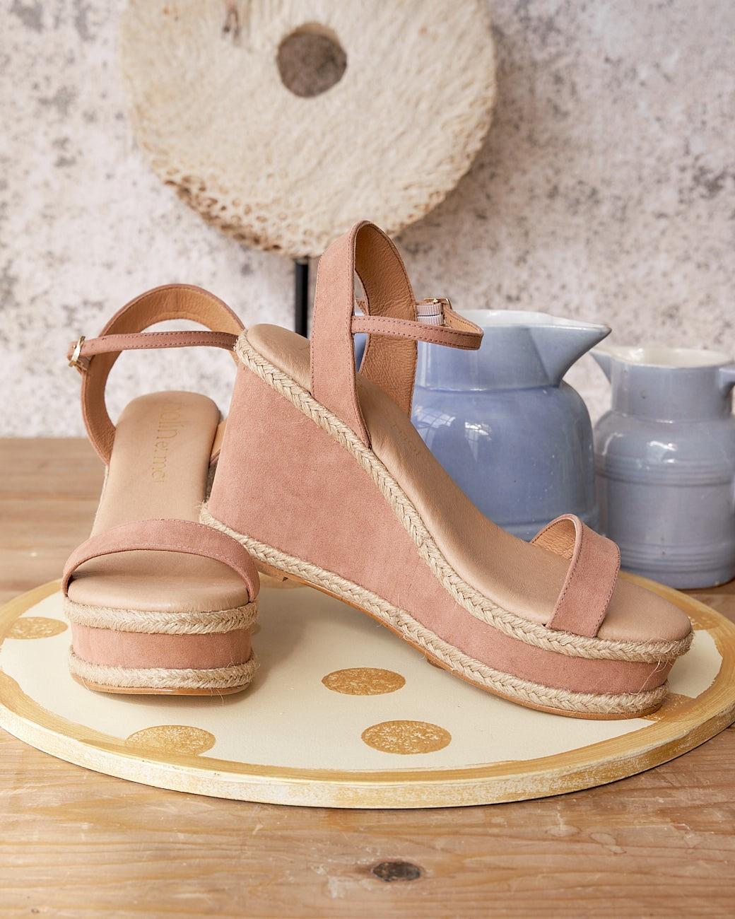 Hinga Lined Sandal