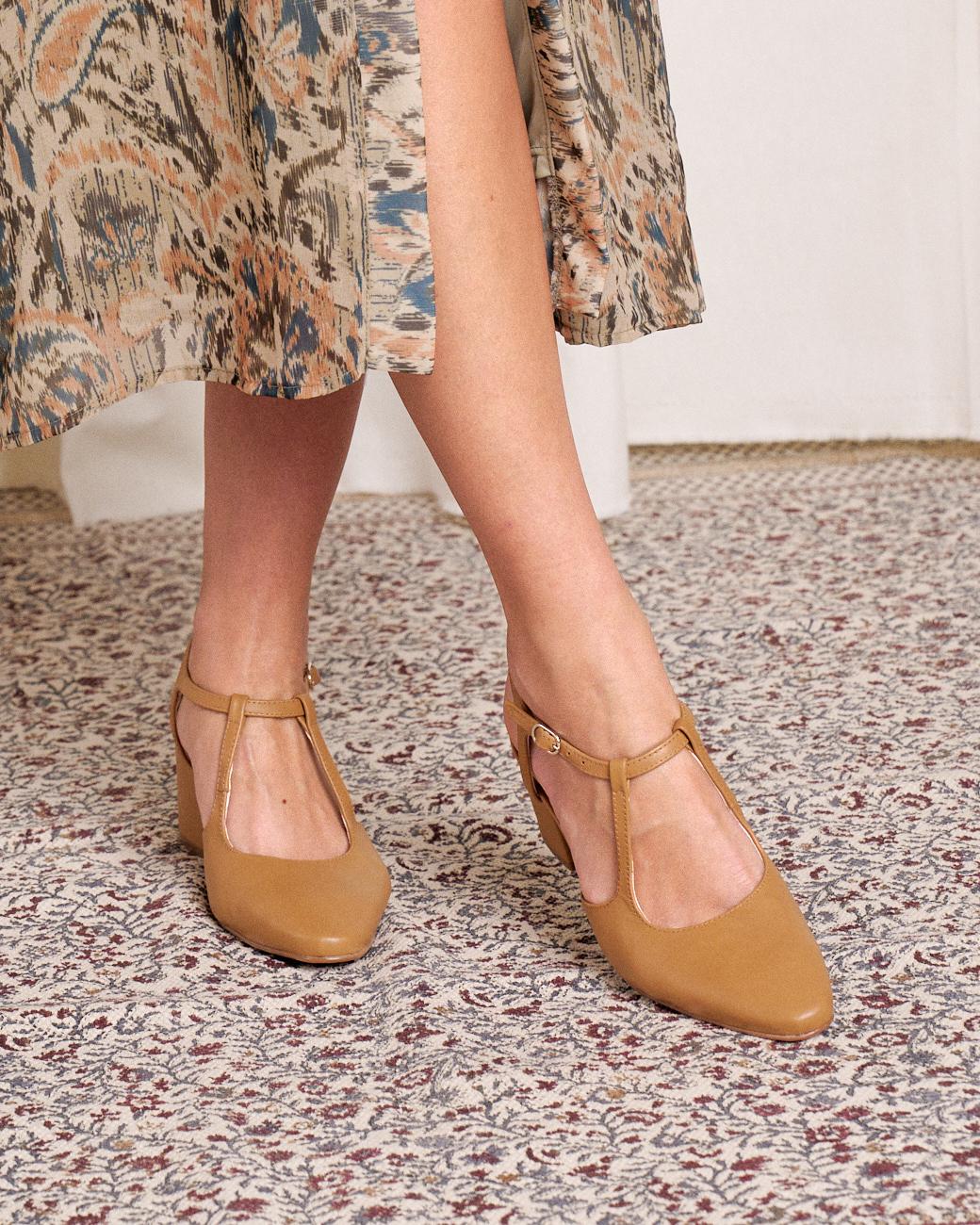 Vera Mid Heel Shoe
