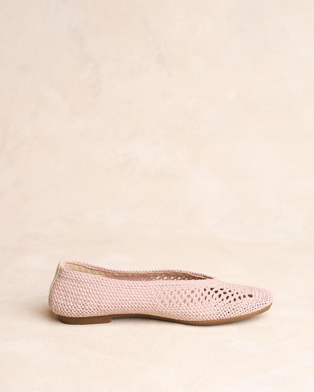Uxue Beige Ballet Flats