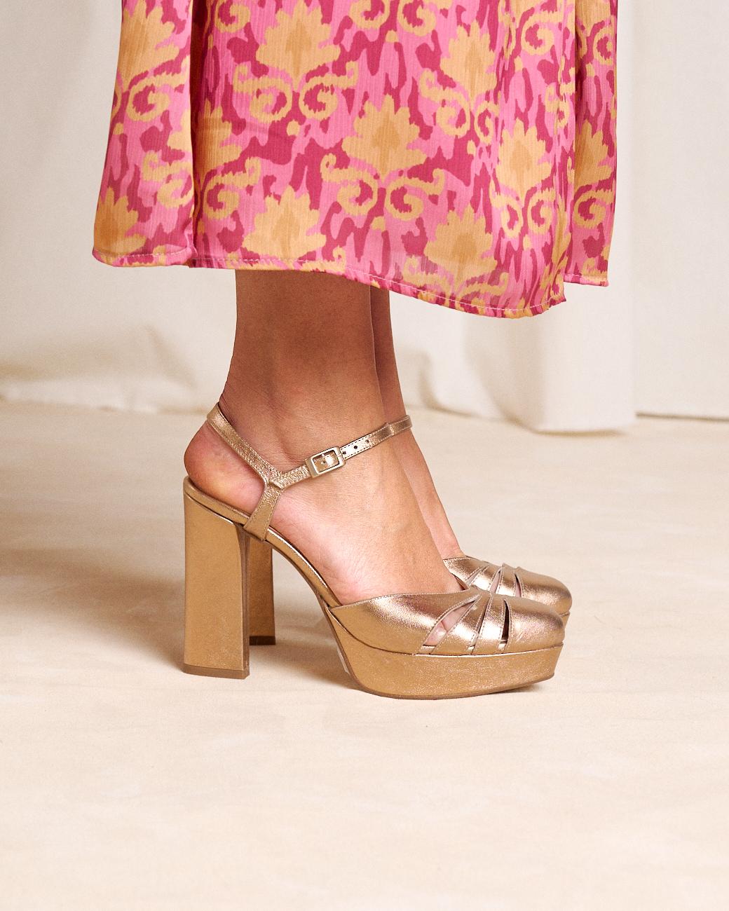 Estela Cross Shoes