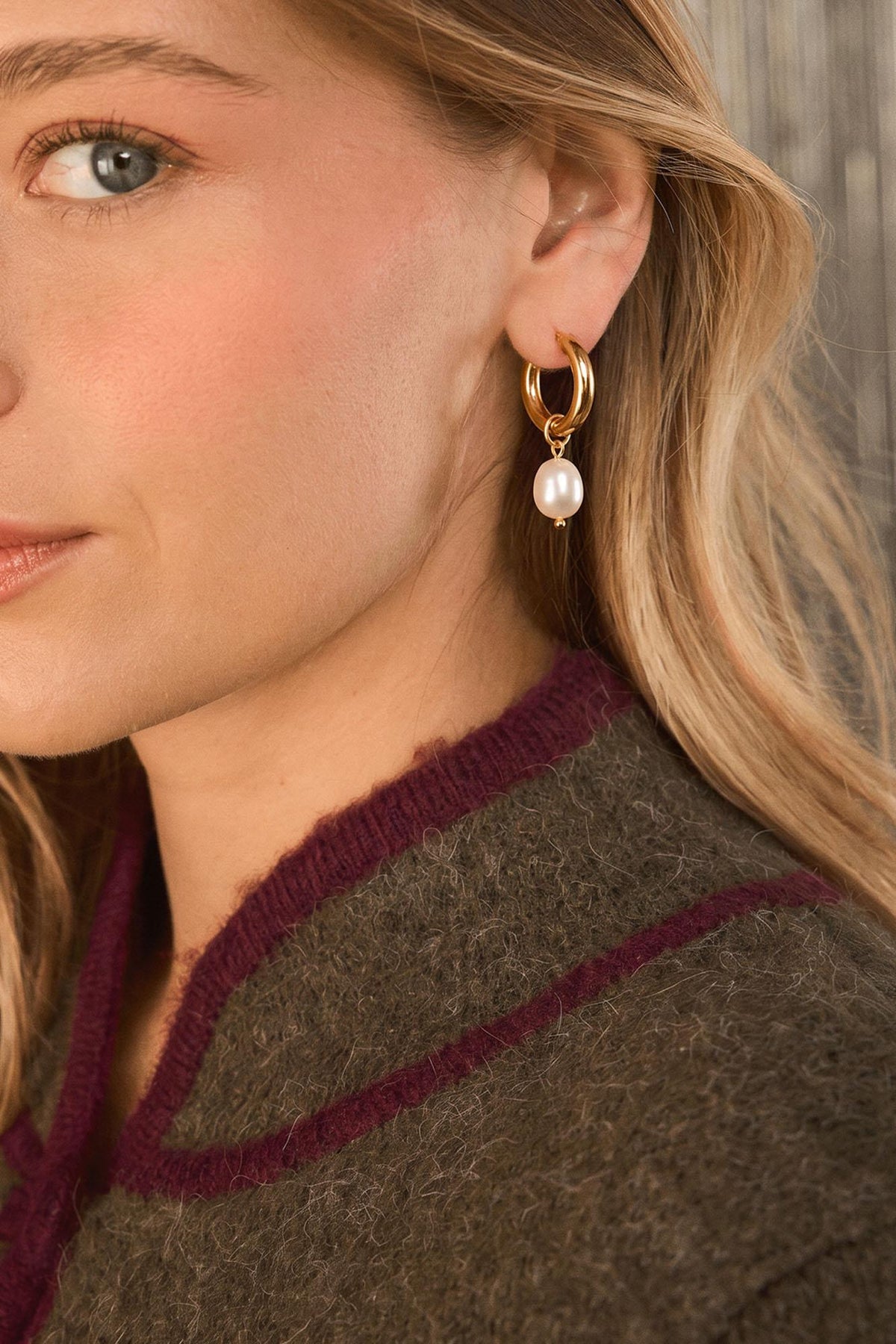 Anny Pearl Hoop Earring