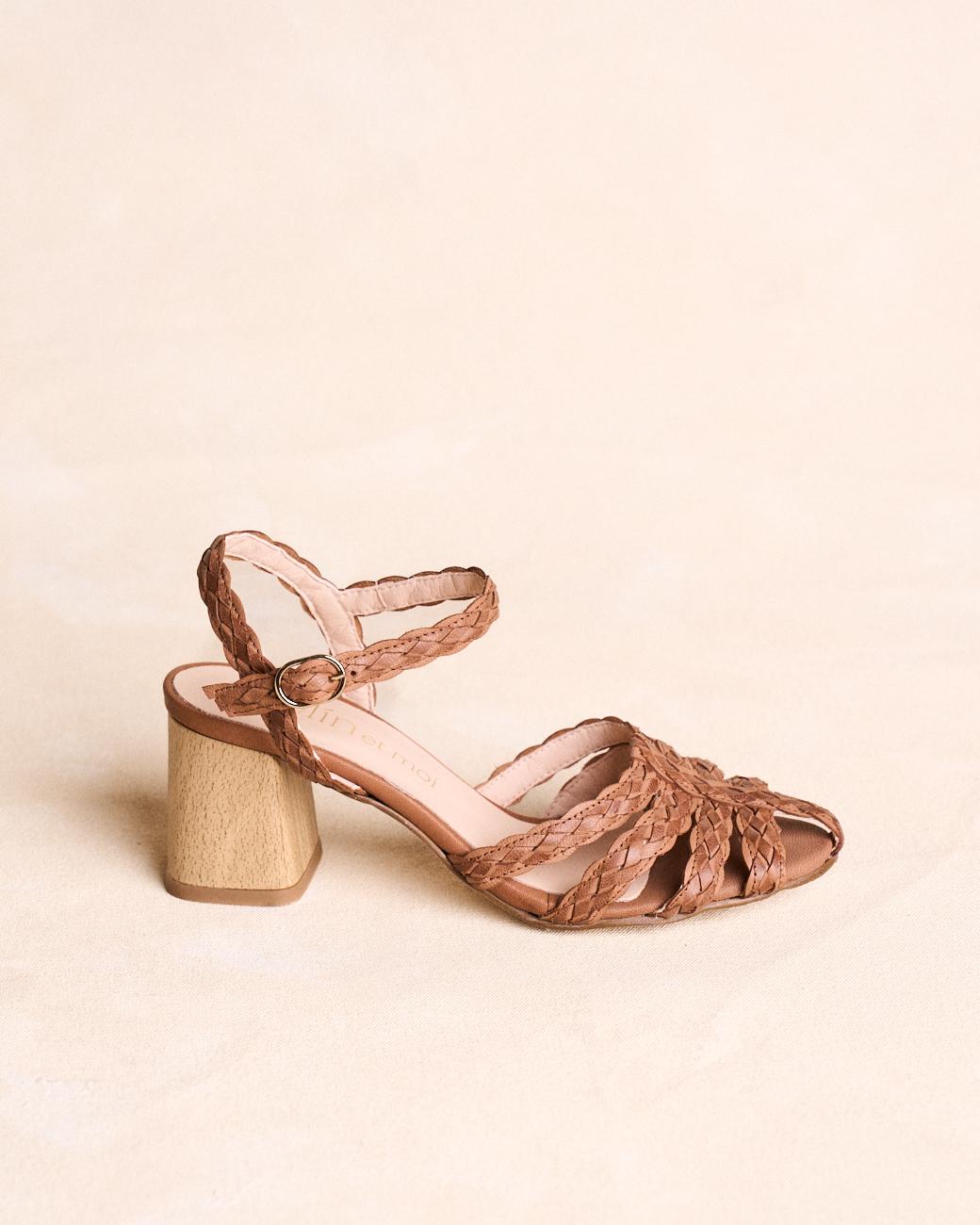 Pía Heeled Sandal