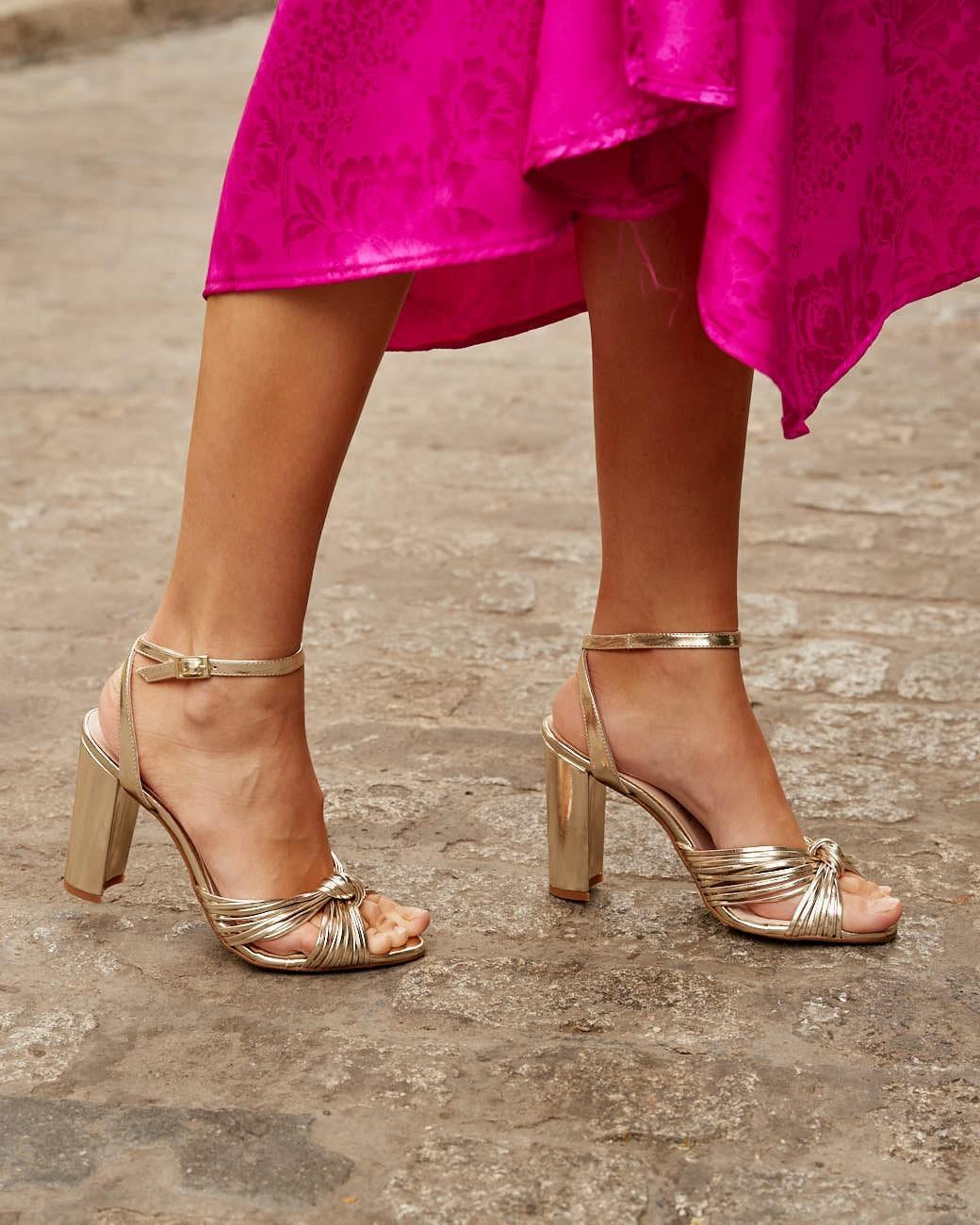 Clotis Knot Sandal