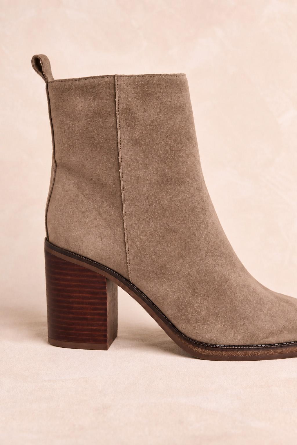 Heel Ankle Boot Alesandra