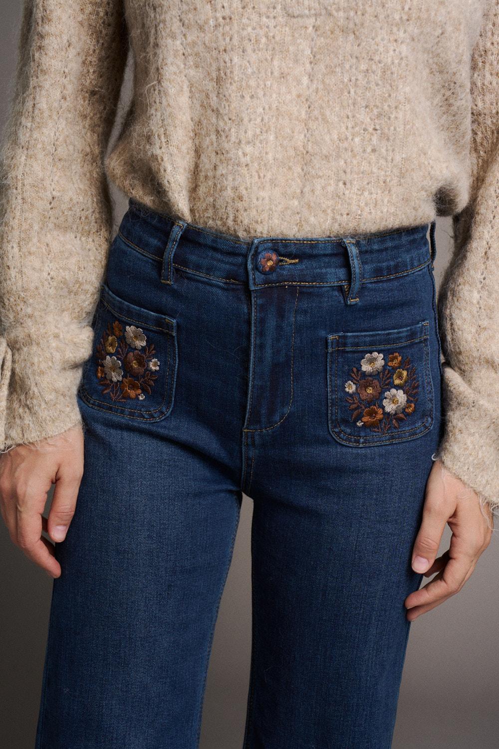 Pantalón Bordado Luz