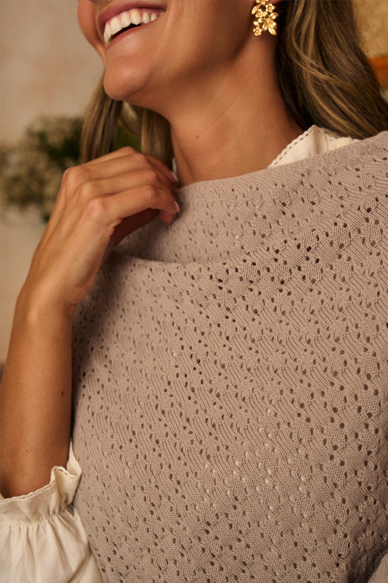 Noah Taupe Cape