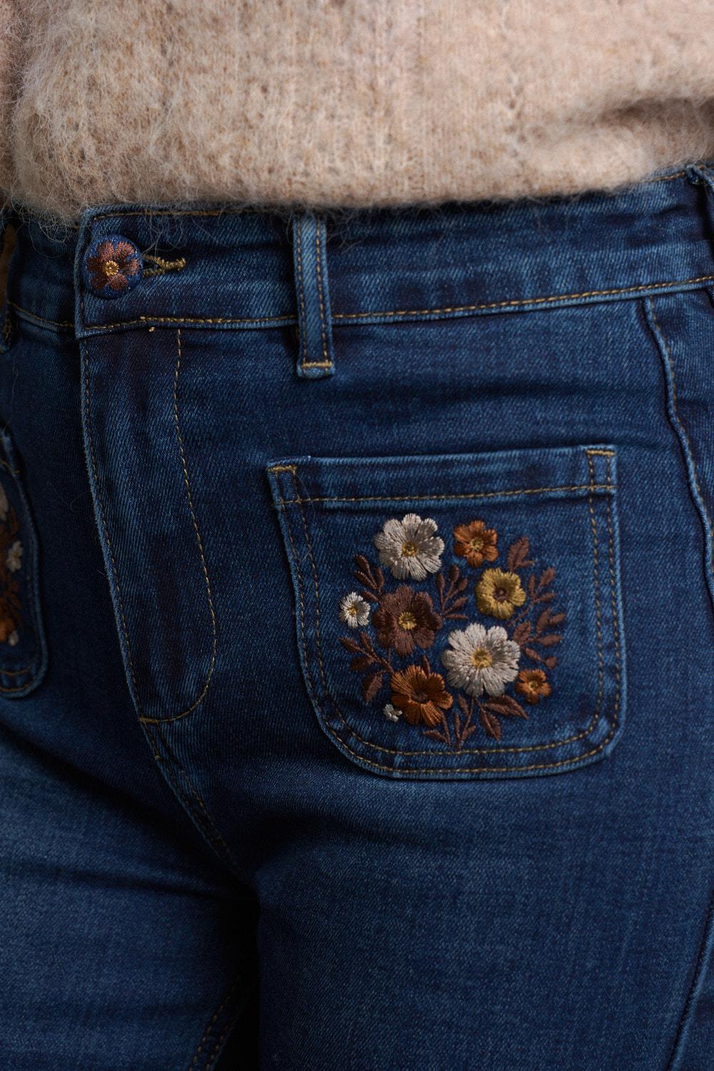 Pantalón Bordado Luz