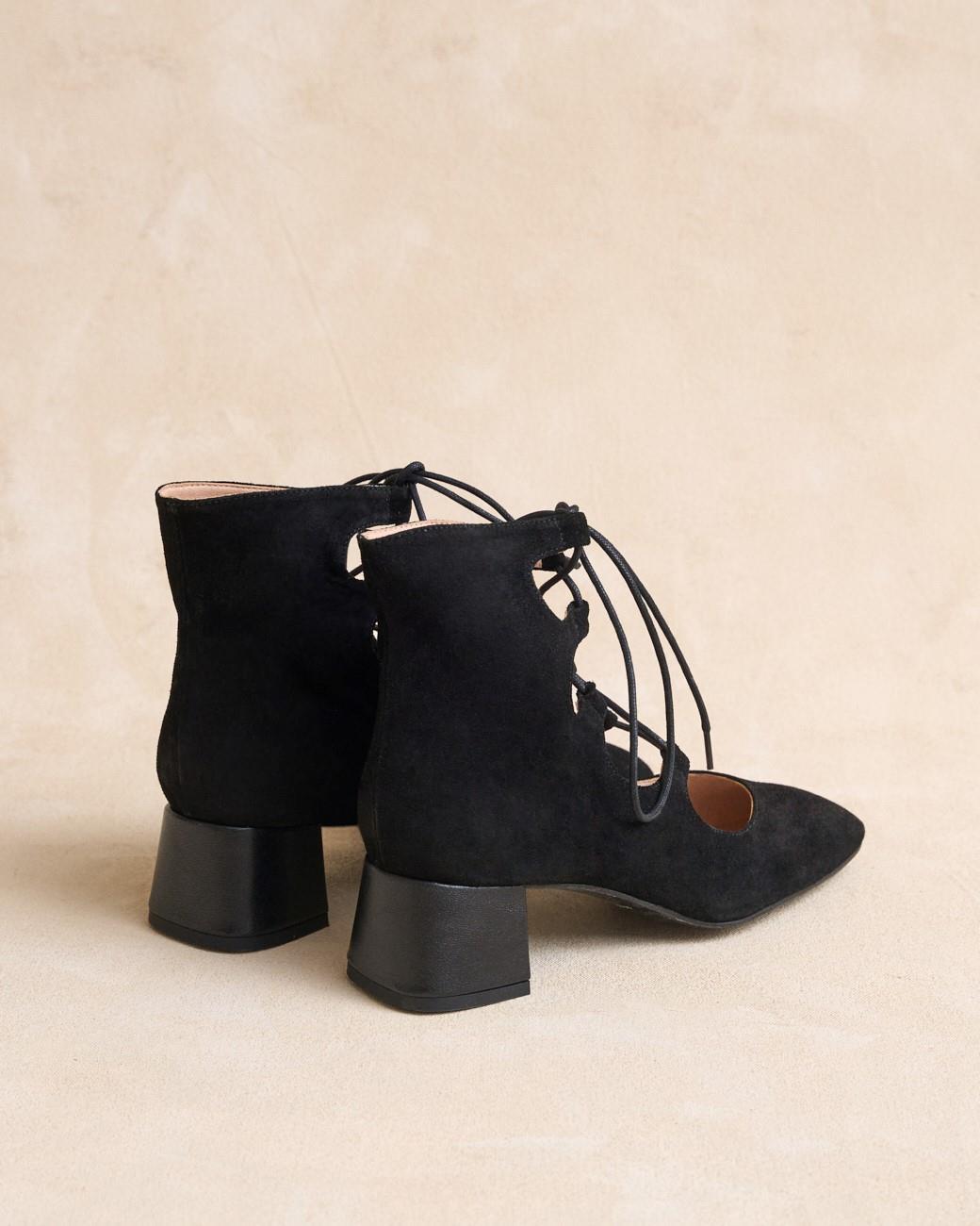 Gulina Lace-up Ankle Boot