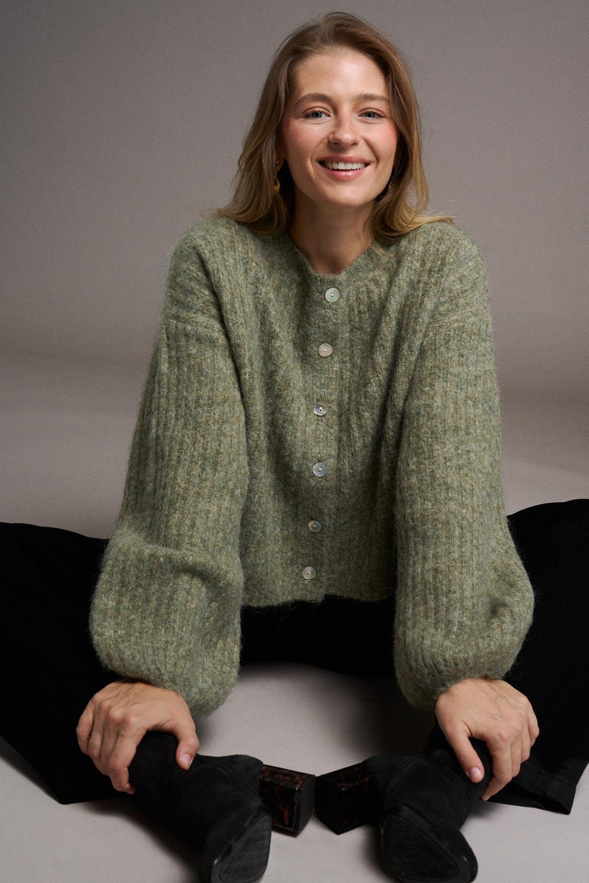 Basic Itziar Cardigan
