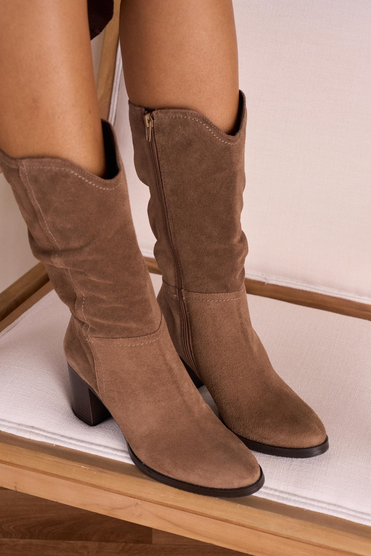 Bibi Leather Cast Boot