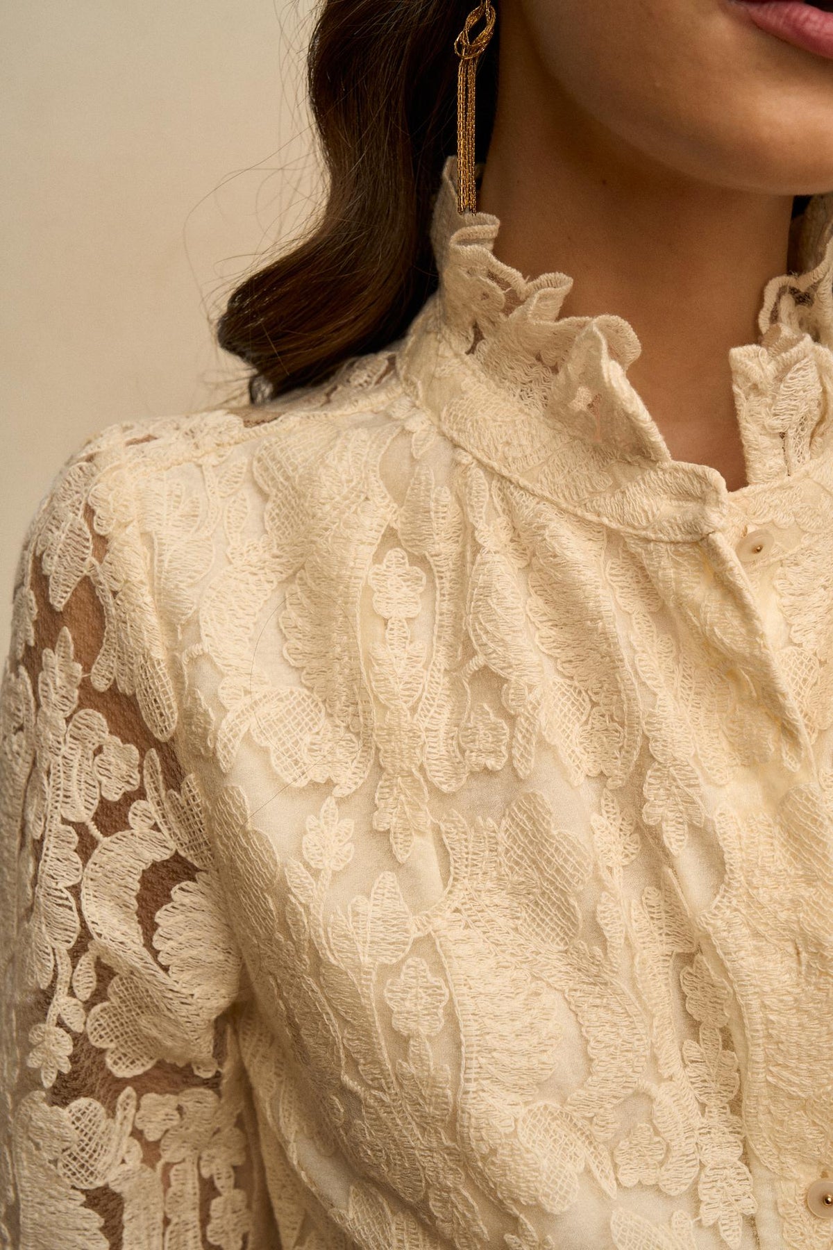 Ismée Floral Lace Blouse