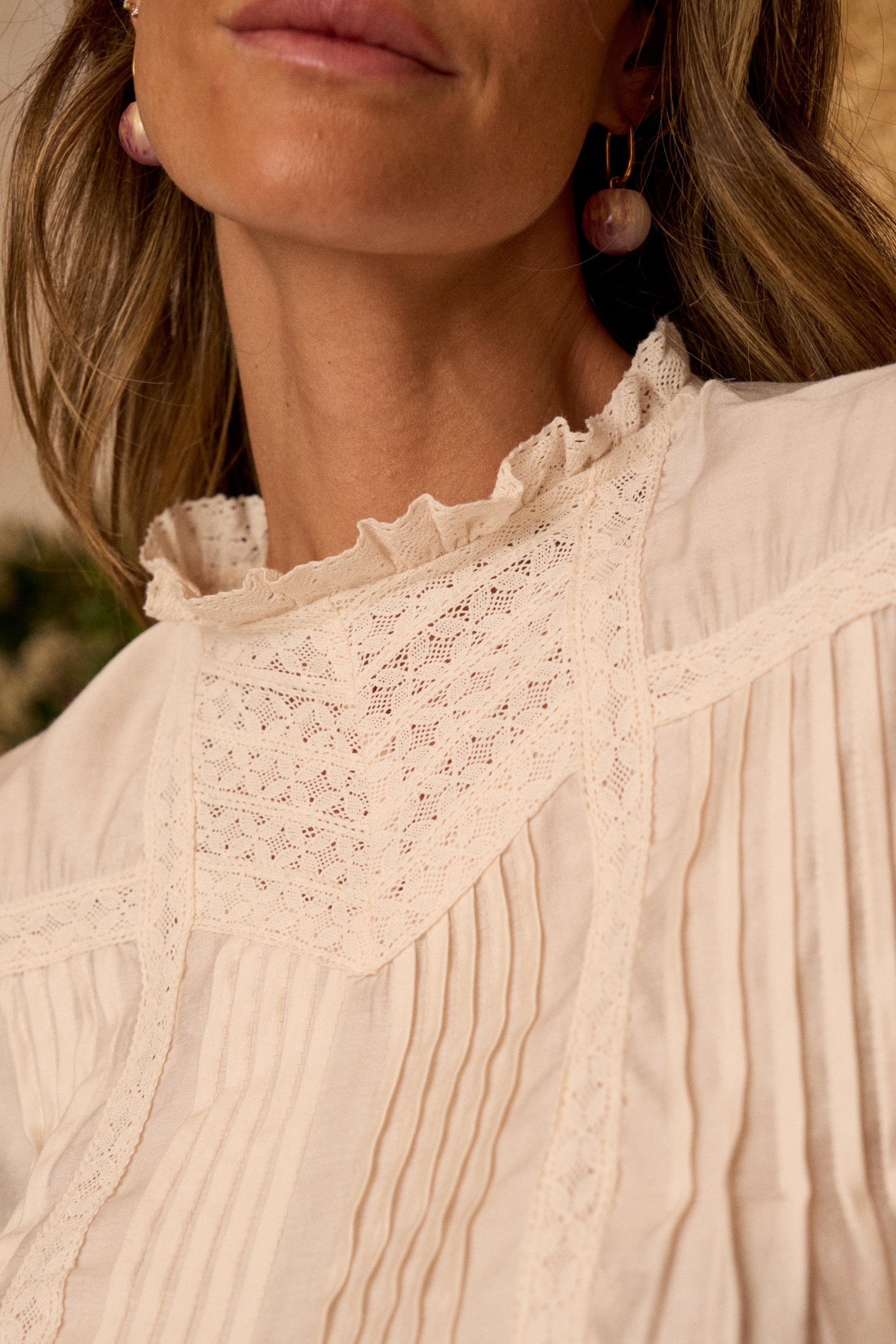 Aluna Lace Blouse